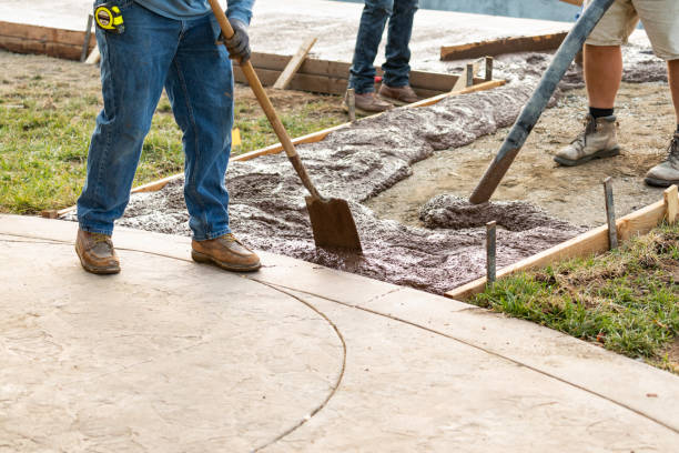 Best Concrete Flooring Contractor  in Clarkston, WA