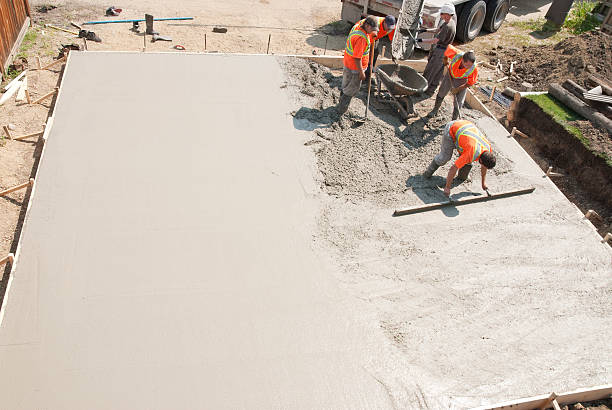 Best Concrete Flooring Contractor  in Clarkston, WA